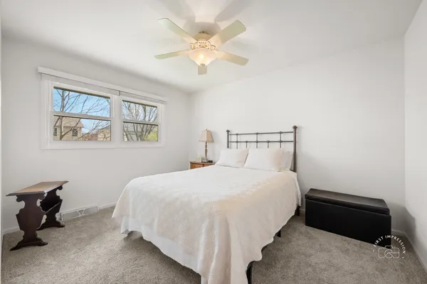 $465,000 | 2512 Leach Drive, Naperville, IL 60564