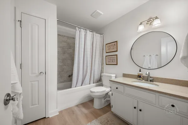 $465,000 | 2512 Leach Drive, Naperville, IL 60564