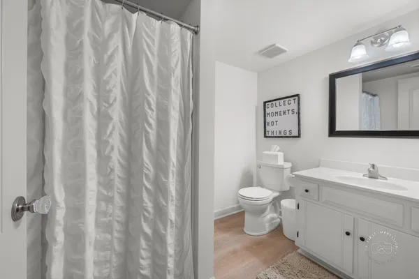 $465,000 | 2512 Leach Drive, Naperville, IL 60564