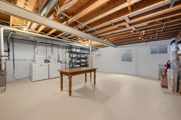 $465,000 | 2512 Leach Drive, Naperville, IL 60564