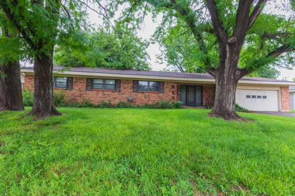 $274,900 | 1209 Hillcrest Drive, Canyon, TX 79015
