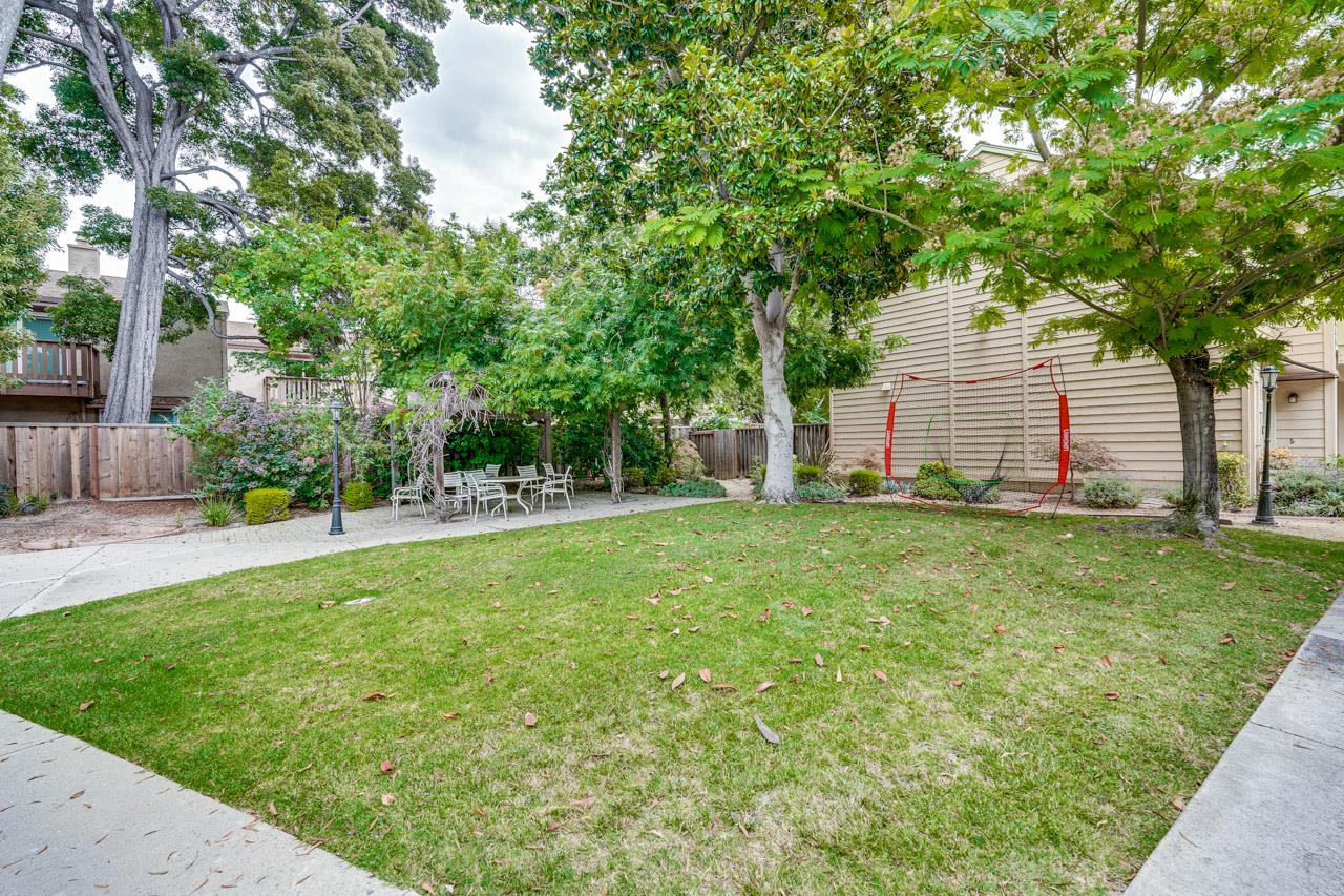 363 North Rengstorff Avenue, Unit 4 Mountain View, CA 94043 - Photo 52 of 54