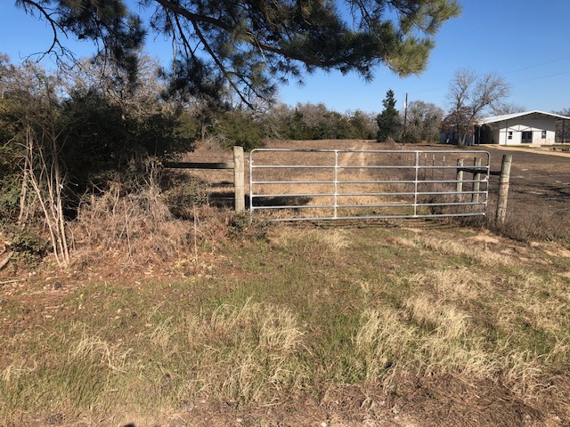 0 Henry Prairie Road Franklin, TX 77856 - Photo 1 of 1 a view of lake with mountain