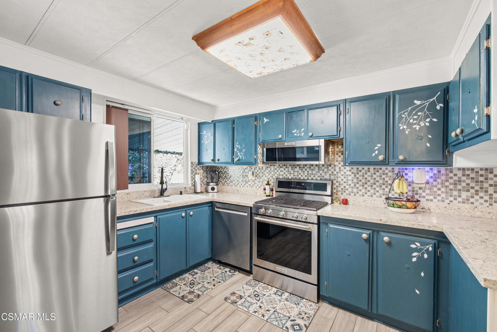 6480 Katherine Road, Unit 93 Simi Valley, CA 93063 - Photo 15 of 34