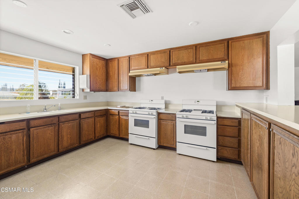 6480 Katherine Road, Unit 93 Simi Valley, CA 93063 - Photo 33 of 34