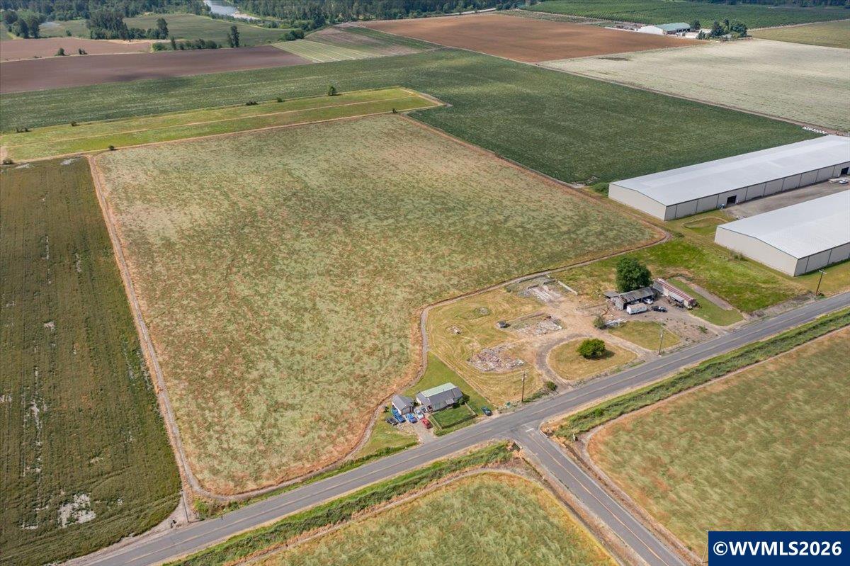 1096 Talbot Road South Jefferson, OR 97352 - Photo 4 of 36 Gallery Image 4