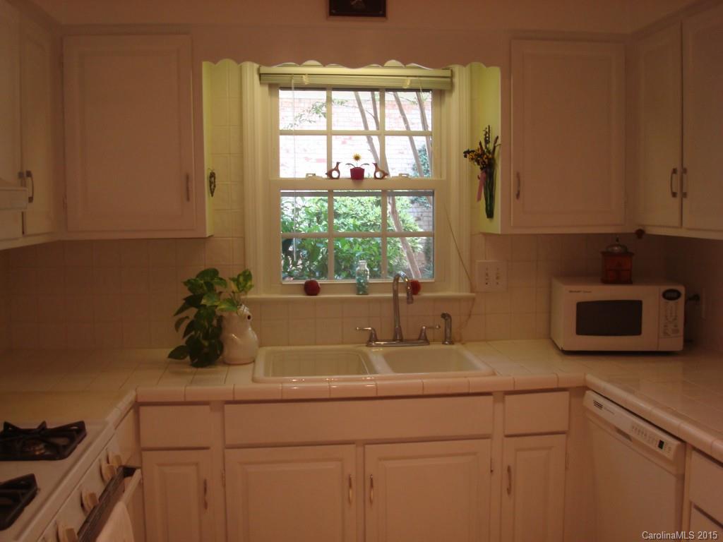 3524 Colony Road, Unit B Charlotte, NC 28211 - Photo 18 of 24 Gallery Image 18