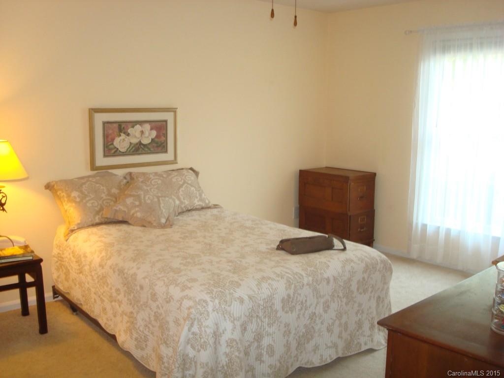 3524 Colony Road, Unit B Charlotte, NC 28211 - Photo 3 of 24 Gallery Image 3