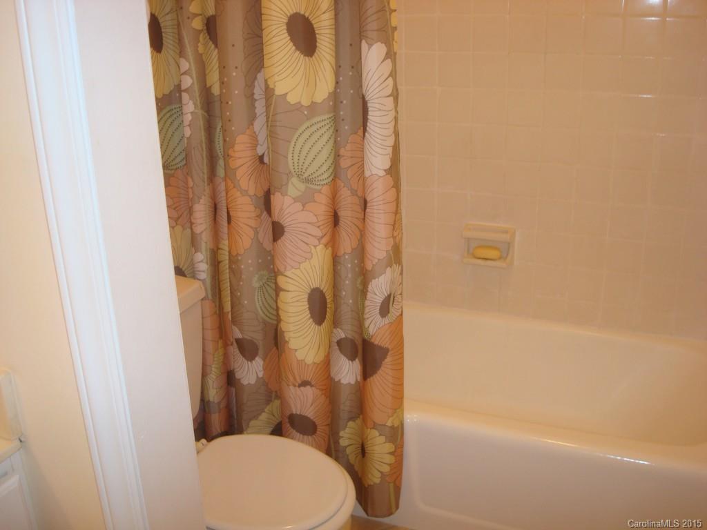 3524 Colony Road, Unit B Charlotte, NC 28211 - Photo 5 of 24 Gallery Image 5