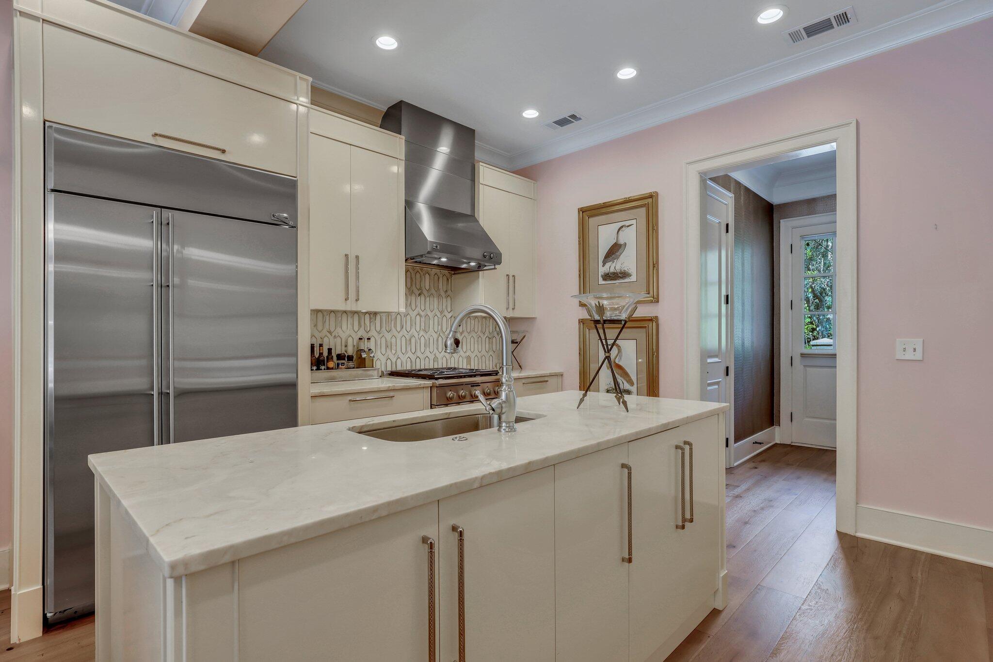 1621 Grey Marsh Road Mount Pleasant, SC 29466 - Photo 12 of 65 20-web-or-mls-184A0006