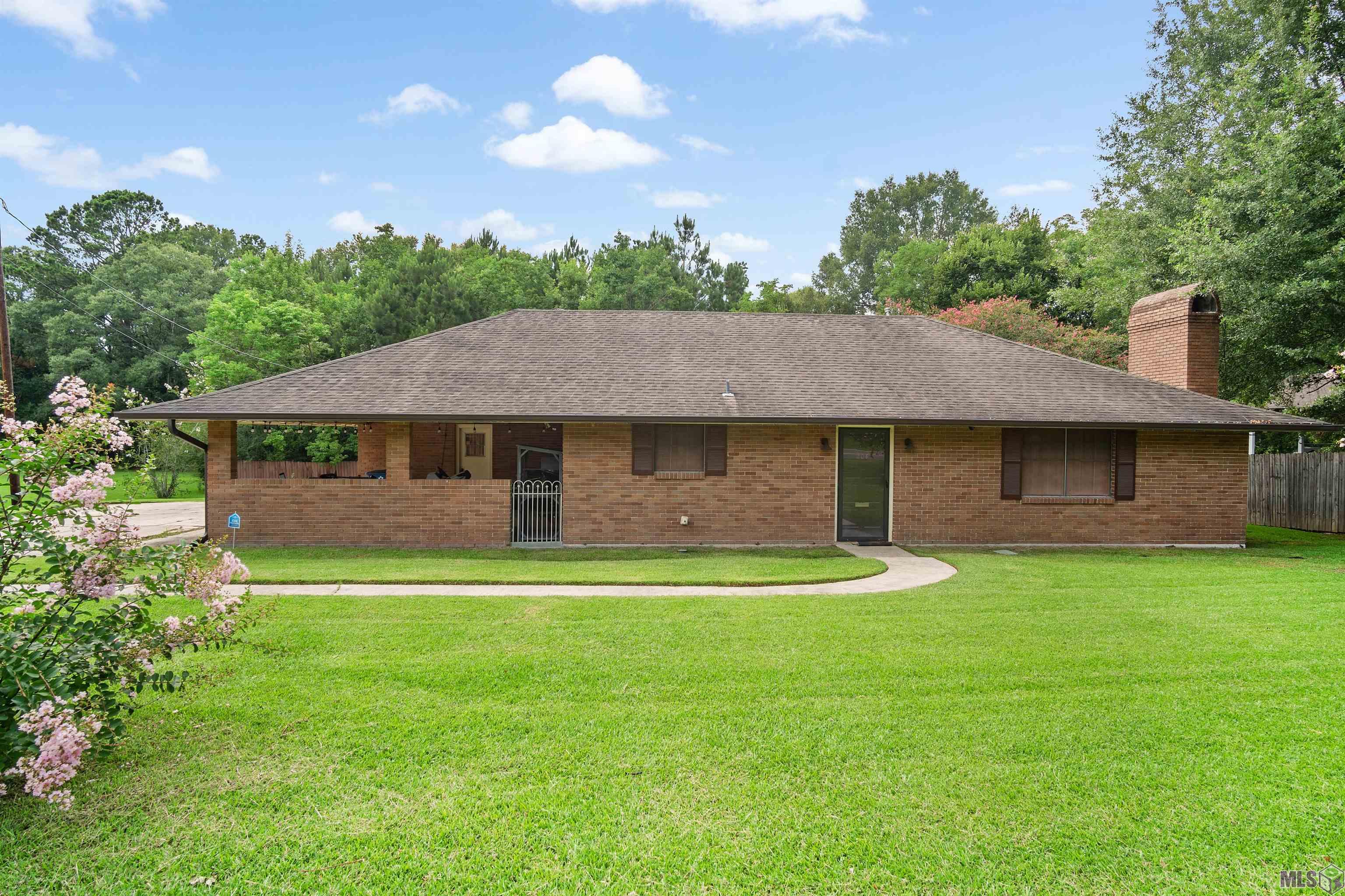 204 South River Road Denham Springs, LA 70726 - Photo 1 of 8 Gallery Image 1