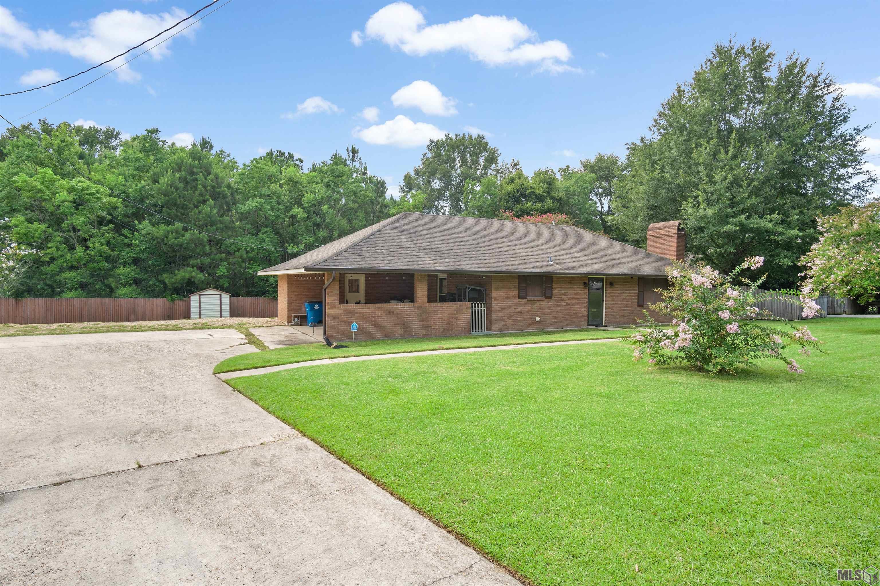 204 South River Road Denham Springs, LA 70726 - Photo 2 of 8 Gallery Image 2