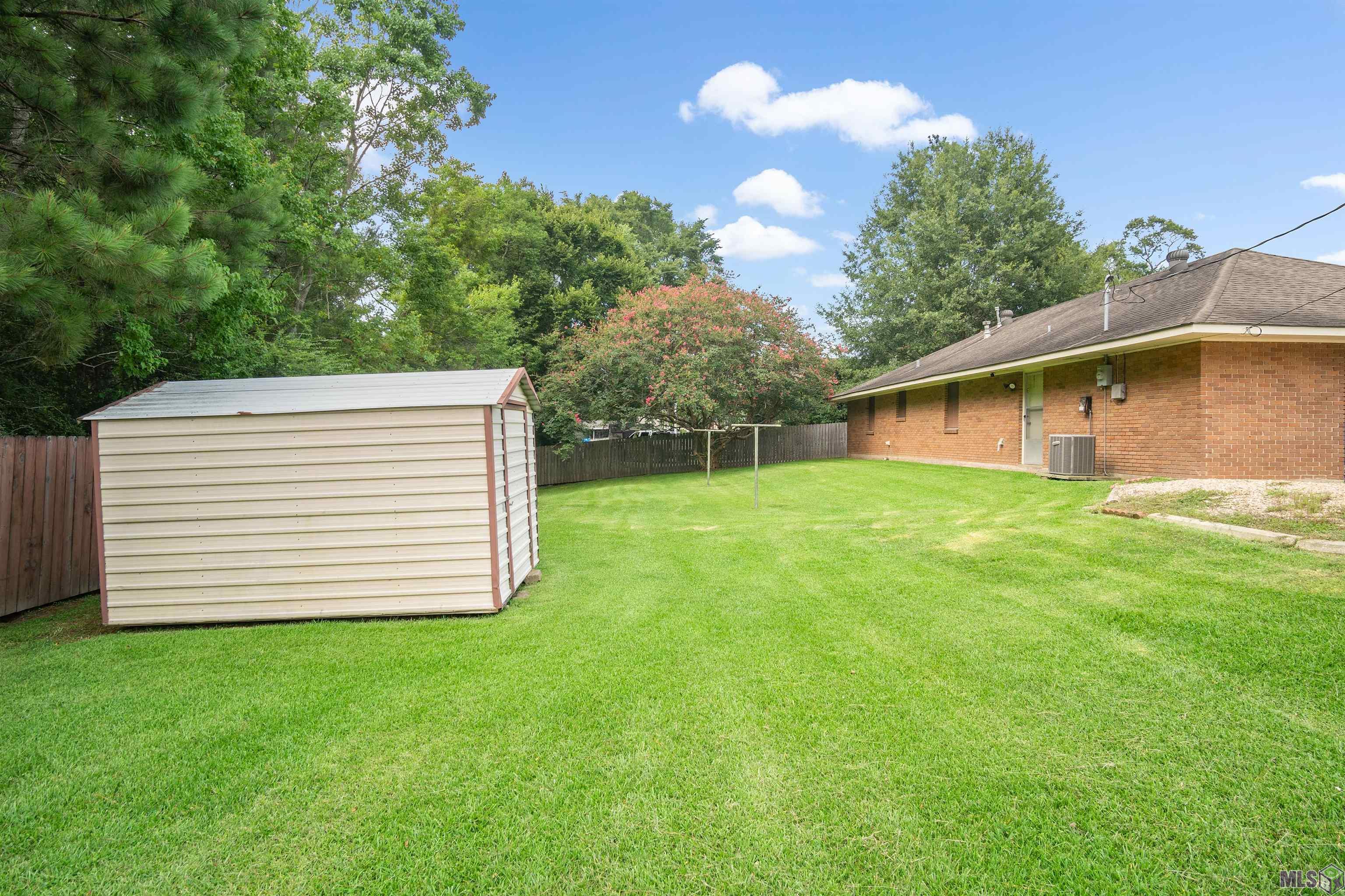 204 South River Road Denham Springs, LA 70726 - Photo 4 of 8 Gallery Image 4