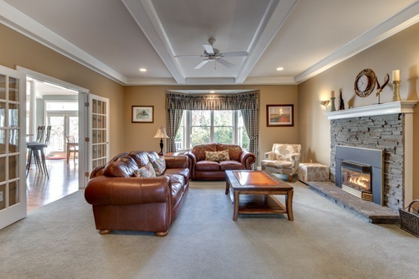 4 MacIntosh Road Westford, MA 01886 - Photo 14 of 30