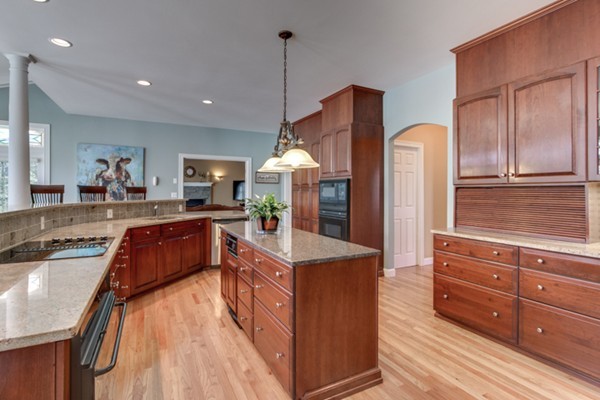 4 MacIntosh Road Westford, MA 01886 - Photo 10 of 30