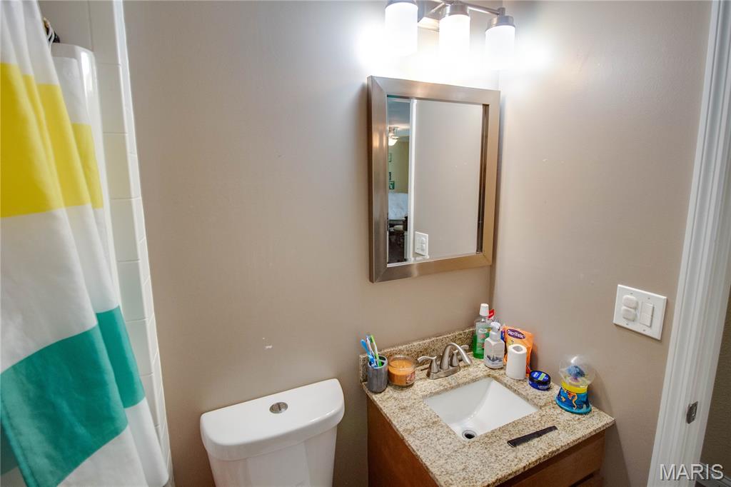 5204 Pin Oak Drive Alton, IL 62002 - Photo 22 of 45