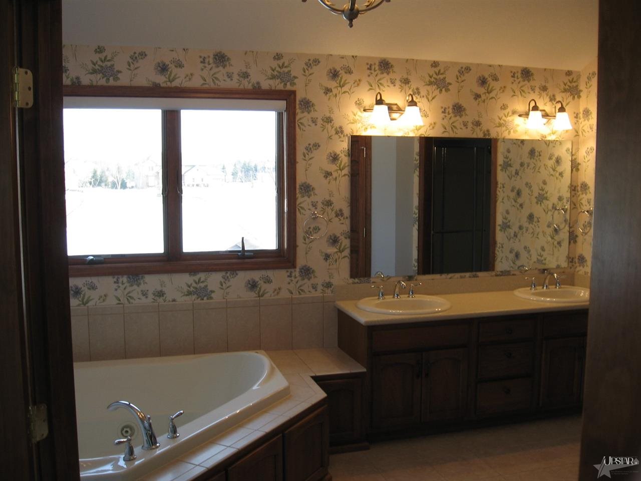 12102 Burning Tree Road Fort Wayne, IN 46845 - Photo 14 of 30 Gallery Image 14