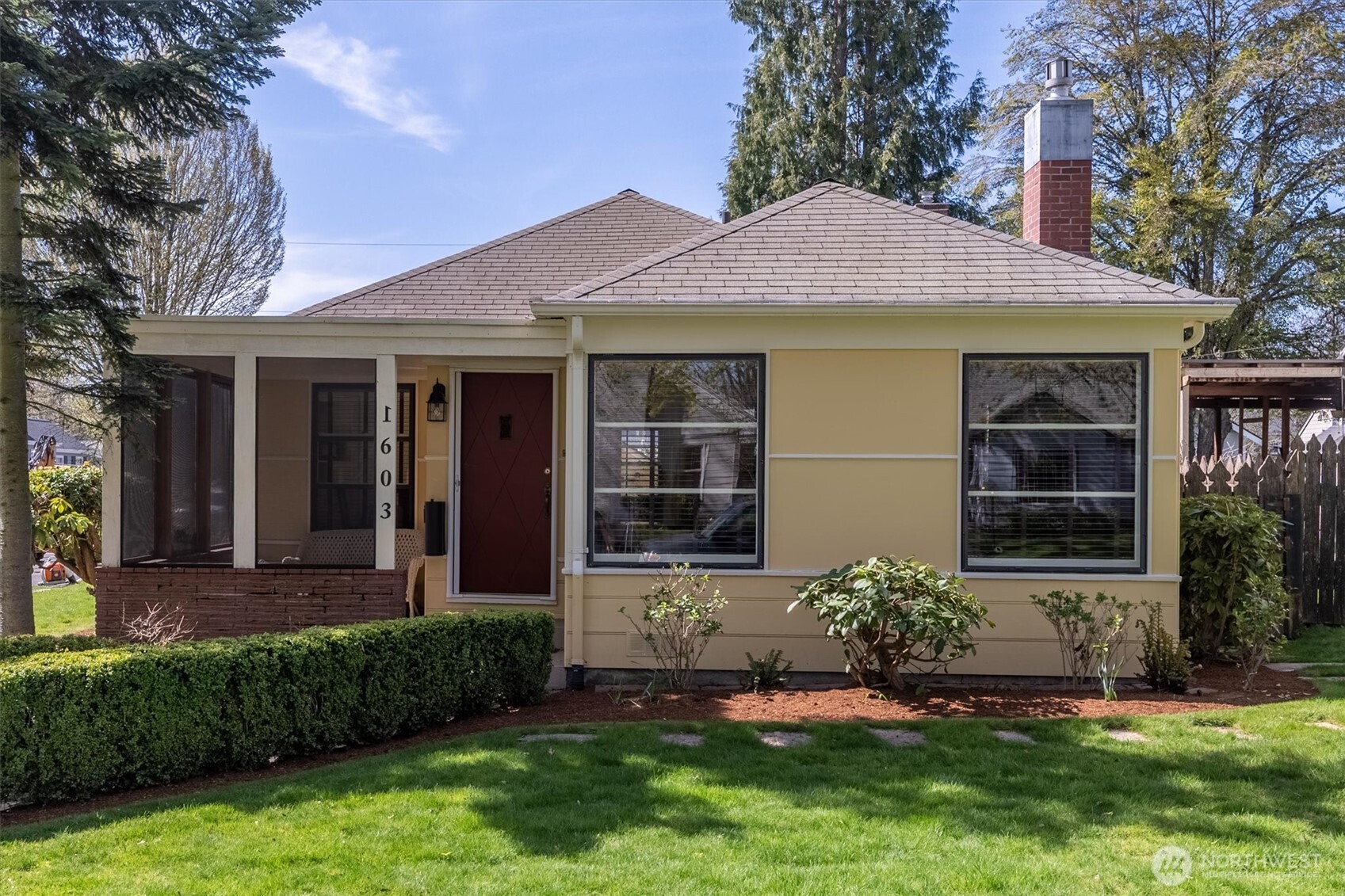 1603 23rd Avenue Longview, WA 98632 - Photo 2 of 39