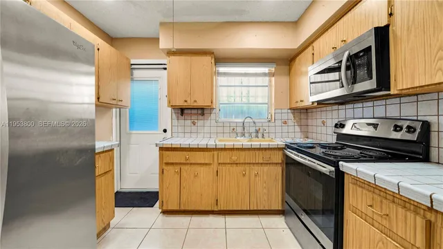 $750,000 | 2615 Southwest 32nd Avenue, Miami, FL 33133