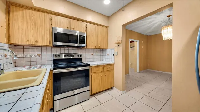 $750,000 | 2615 Southwest 32nd Avenue, Miami, FL 33133