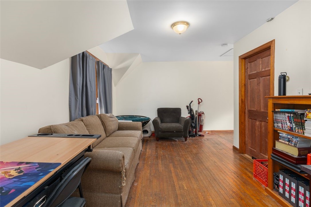 81 Old Hopkinton Road Westerly, RI 02891 - Photo 17 of 34