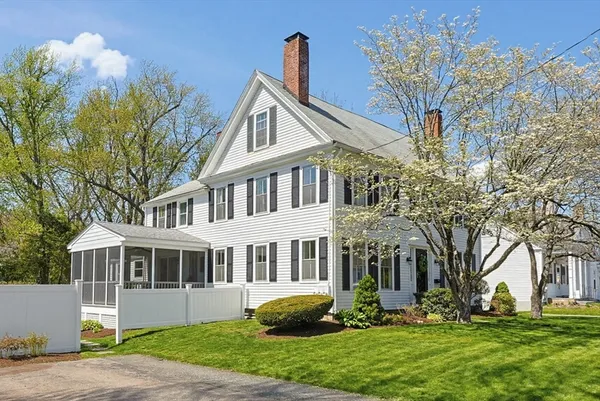 $950,000 | 865 Washington Street, Holliston, MA 01746