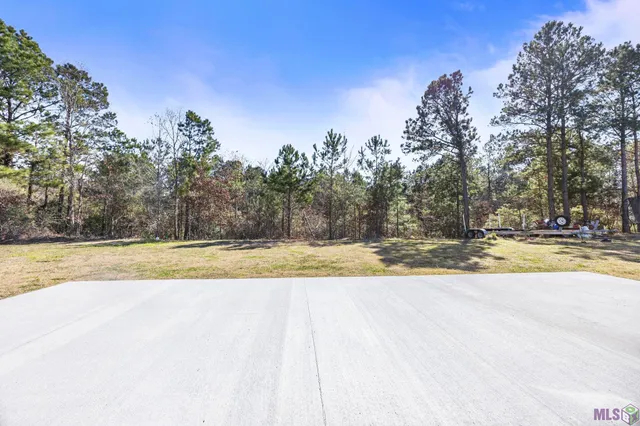 $250,000 | 26400 Ponchatoula Drive, Springfield, LA 70462