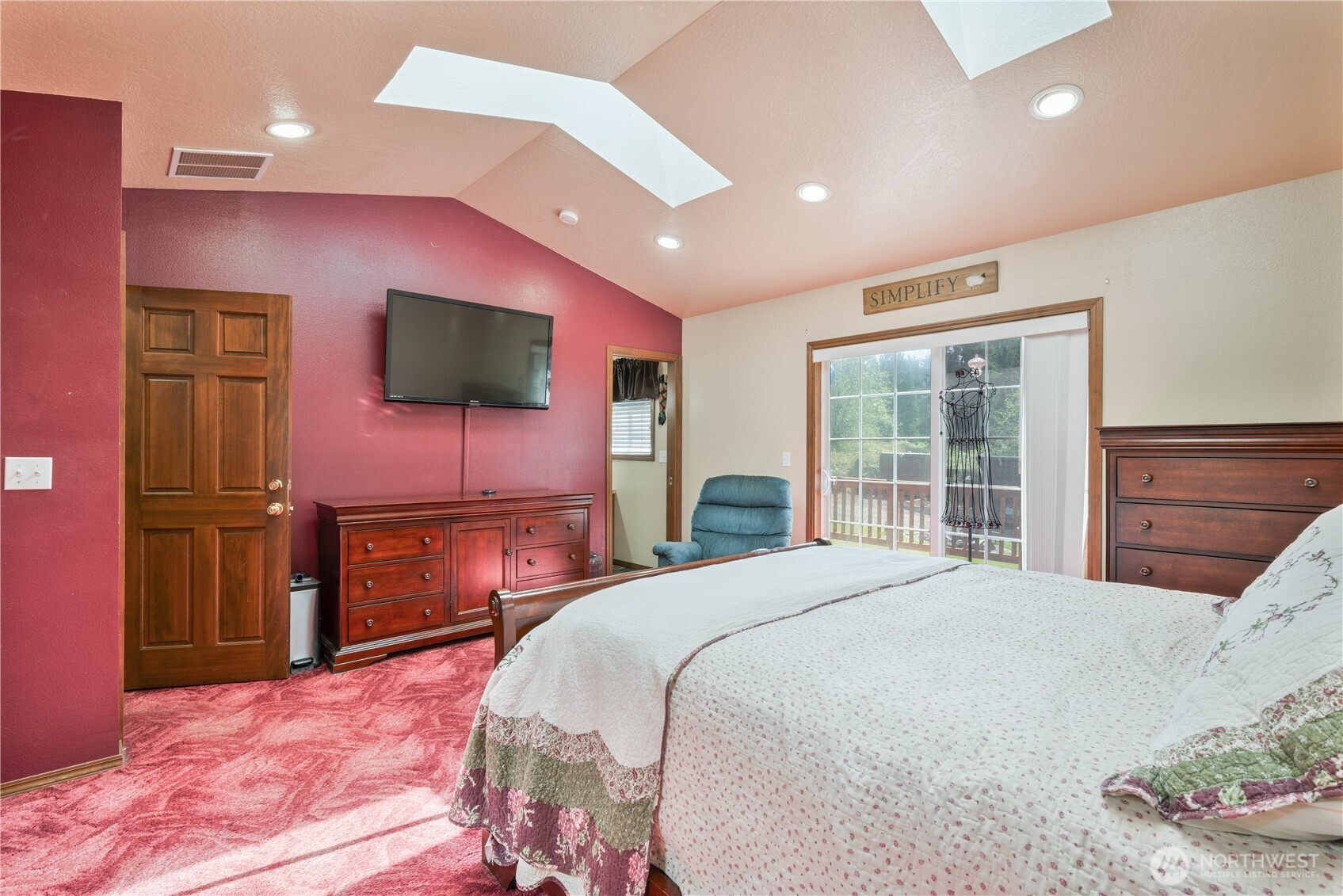 4515 Columbia Heights Road Longview, WA 98632 - Photo 12 of 37 Gallery Image 12
