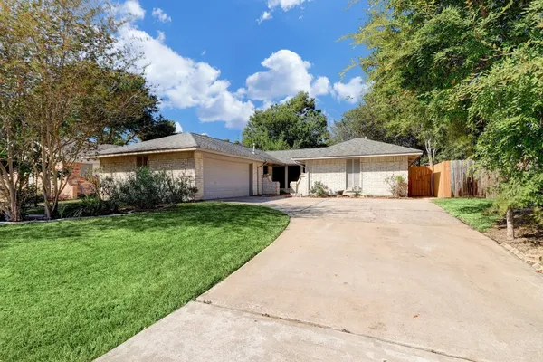 $1,750 | 2403 Tinechester Drive, Humble, TX 77339