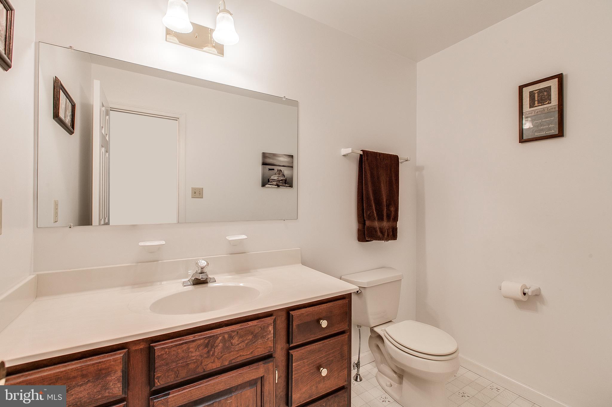 3926 Valley View Road Middletown, MD 21769 - Photo 21 of 73 Main level half bath