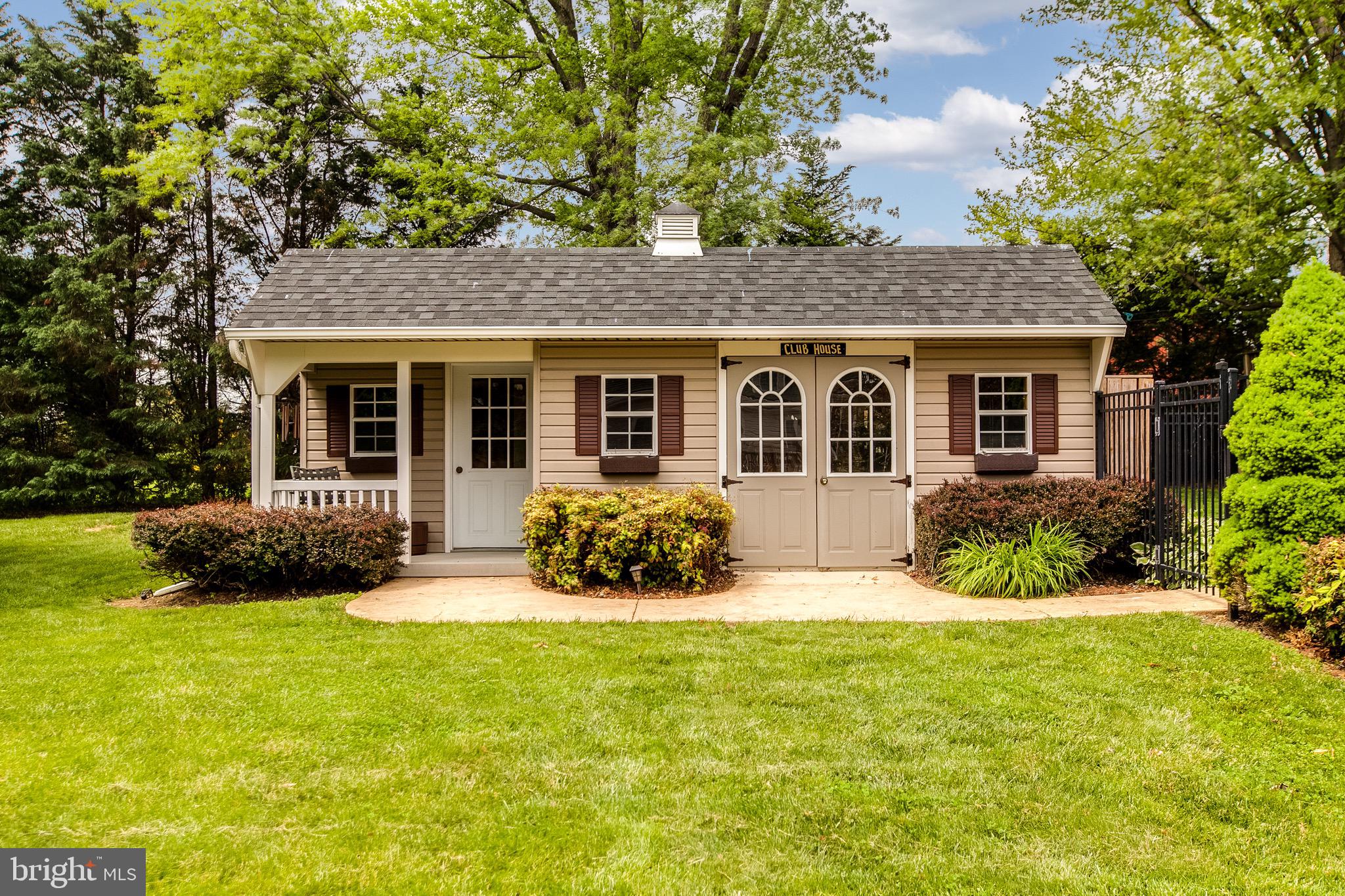 3926 Valley View Road Middletown, MD 21769 - Photo 44 of 73 Pool house