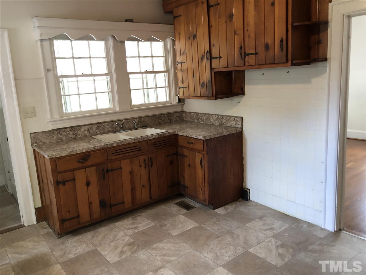 1734 Raleigh Road Henderson, NC 27536 - Photo 14 of 25 Gallery Image 14