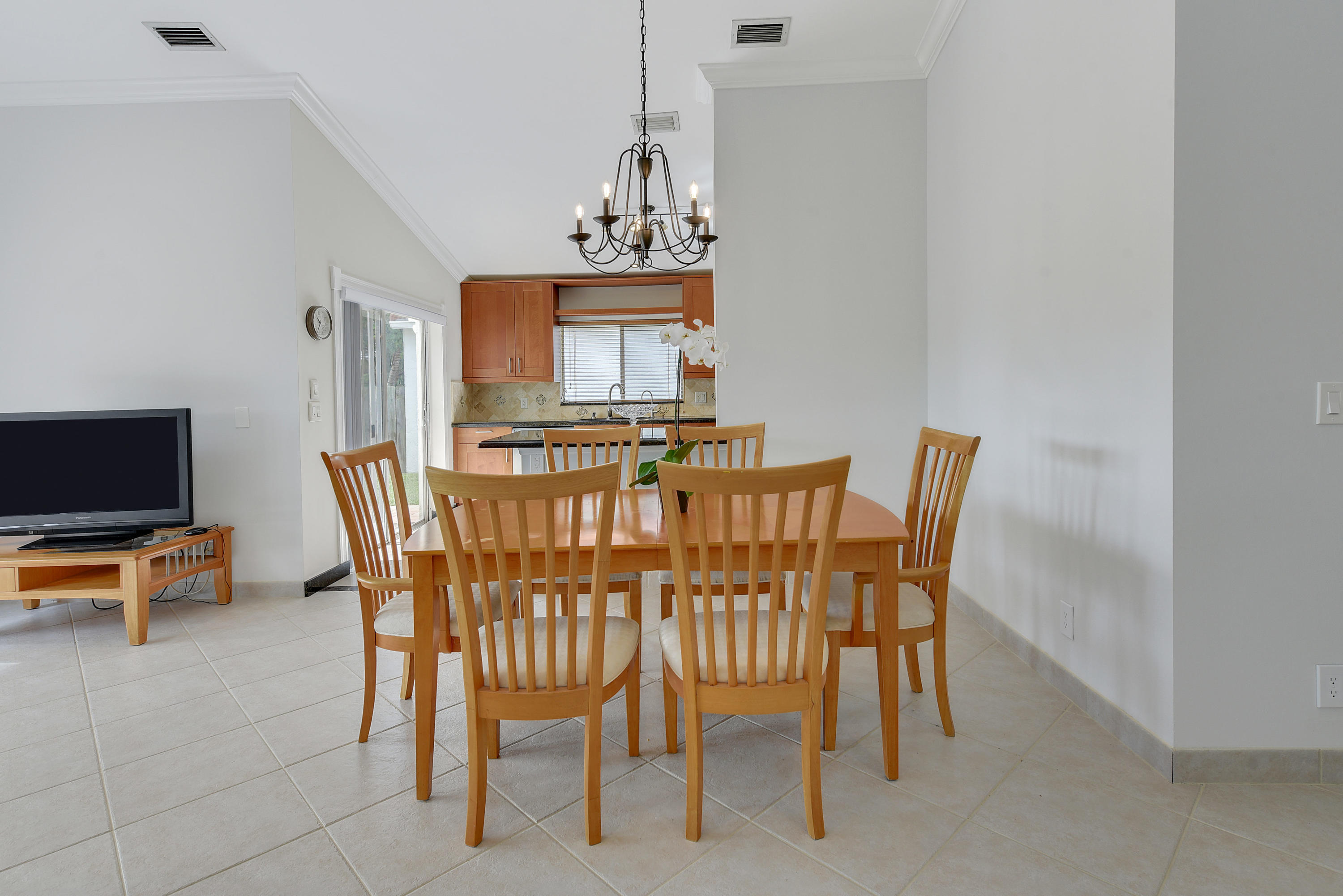 22384 Overture Circle Boca Raton, FL 33428 - Photo 5 of 31 22384 Overture Cir Boca Raton-print-019-