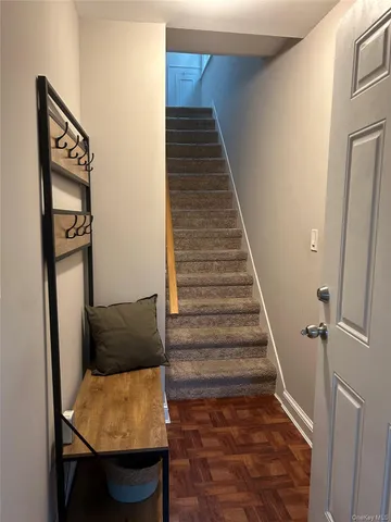 $2,000 | 248-15 89th Avenue, Unit 2 | Bellerose