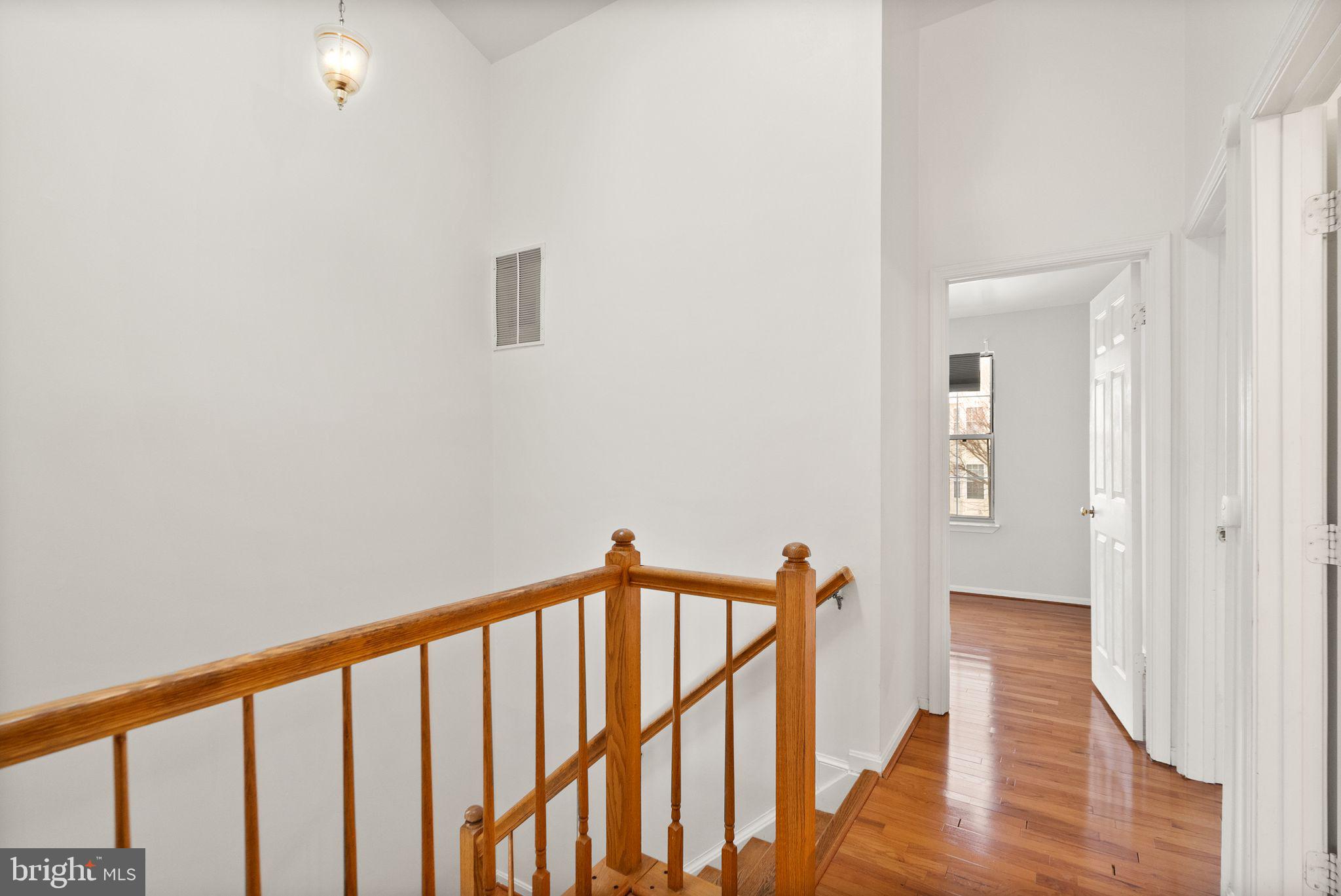47621 Comer Square Sterling, VA 20165 - Photo 25 of 81 WARM HARDWOODS IN ALL BEDROOMS
