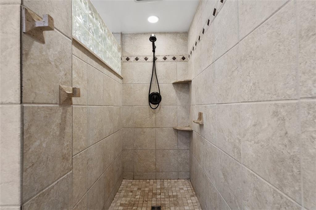 4 Cheryl Drive Coraopolis, PA 15108 - Photo 23 of 32 a bathroom with a shower
