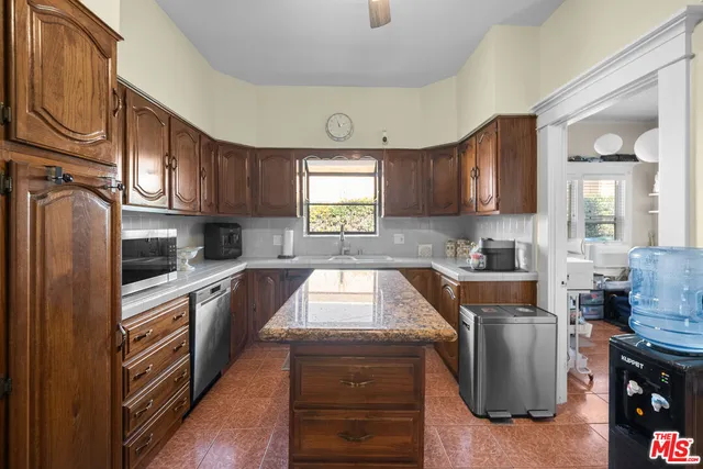 $1,700,000 | 1558 North Kenmore Avenue, Los Angeles, CA 90027