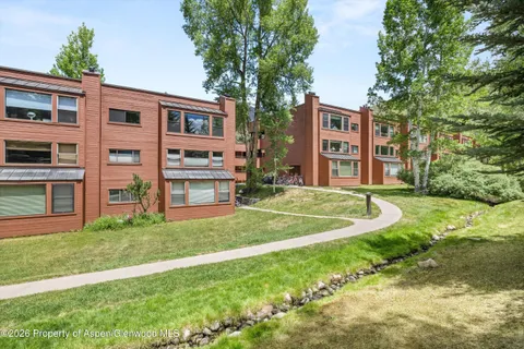 $1,400,000 | 941 Vine Street, Aspen, CO 81611