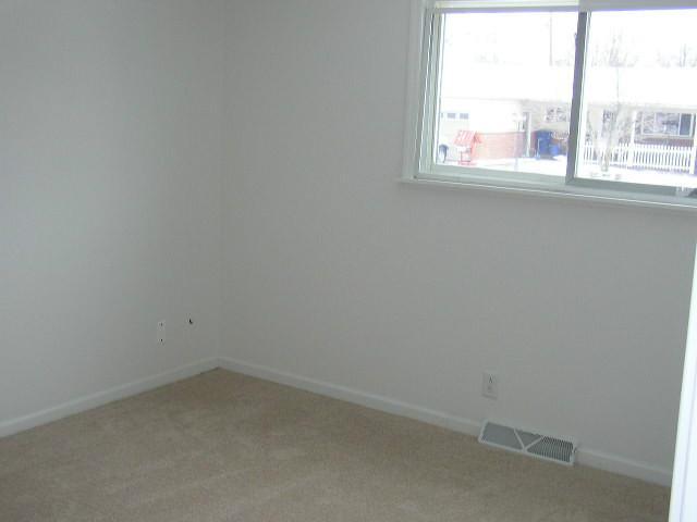 4844 Manitoba Road Columbus, OH 43229 - Photo 11 of 18 Gallery Image 11