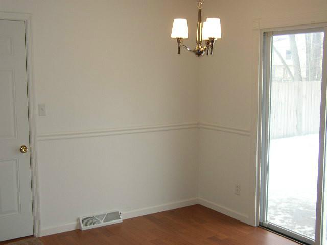 4844 Manitoba Road Columbus, OH 43229 - Photo 4 of 18 Gallery Image 4