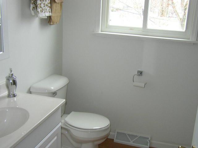 4844 Manitoba Road Columbus, OH 43229 - Photo 9 of 18 Gallery Image 9