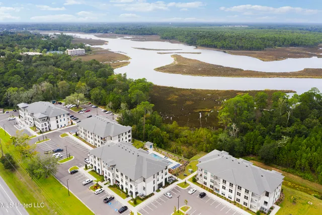 $225,000 | 2501 Bienville Boulevard, Unit 525, Ocean Springs, MS 39564