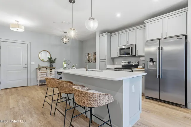 $225,000 | 2501 Bienville Boulevard, Unit 525, Ocean Springs, MS 39564