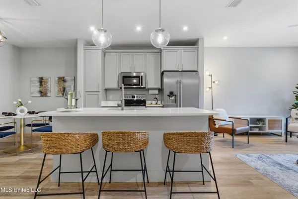 $210,000 | 2501 Bienville Boulevard, Unit 525, Ocean Springs, MS 39564