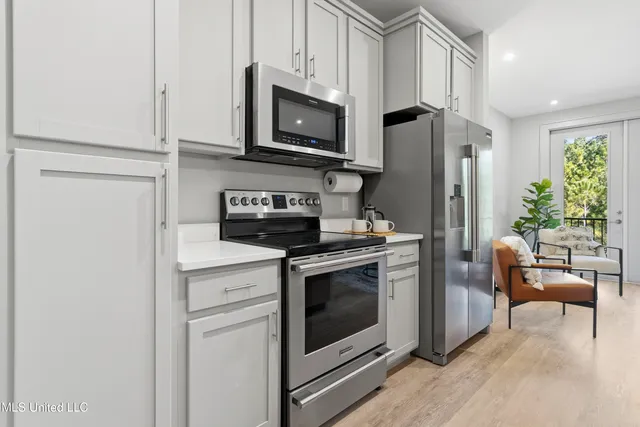 $225,000 | 2501 Bienville Boulevard, Unit 525, Ocean Springs, MS 39564