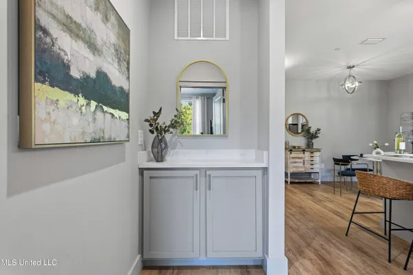 $210,000 | 2501 Bienville Boulevard, Unit 525, Ocean Springs, MS 39564