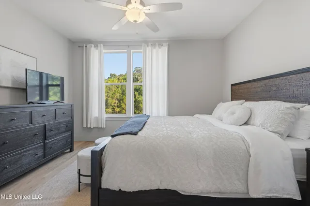 $225,000 | 2501 Bienville Boulevard, Unit 525, Ocean Springs, MS 39564