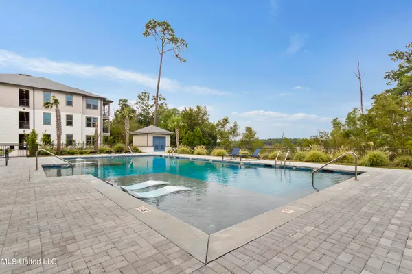 $210,000 | 2501 Bienville Boulevard, Unit 525, Ocean Springs, MS 39564