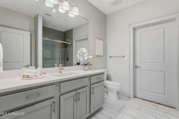 $210,000 | 2501 Bienville Boulevard, Unit 525, Ocean Springs, MS 39564