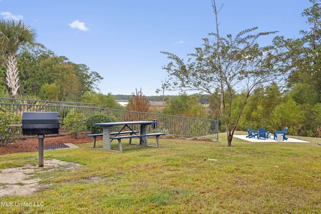 $225,000 | 2501 Bienville Boulevard, Unit 525, Ocean Springs, MS 39564